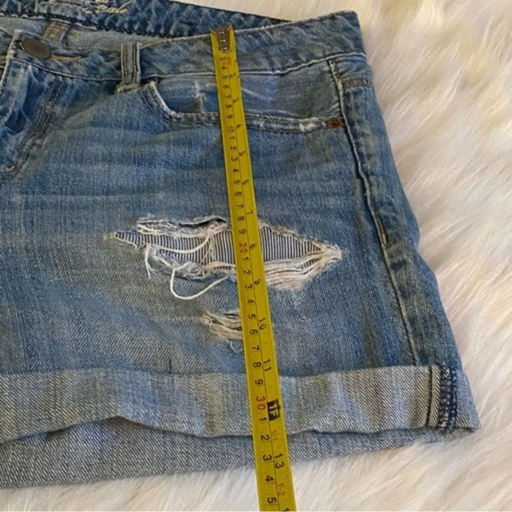 American Eagle For Aerie Shorts Women’s Size‎ 8 Distressed Blue Cuffed